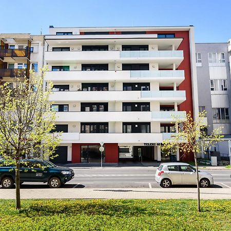 Teleki40 Apartman Gyor Central, Free Parking, Terrace Exterior photo