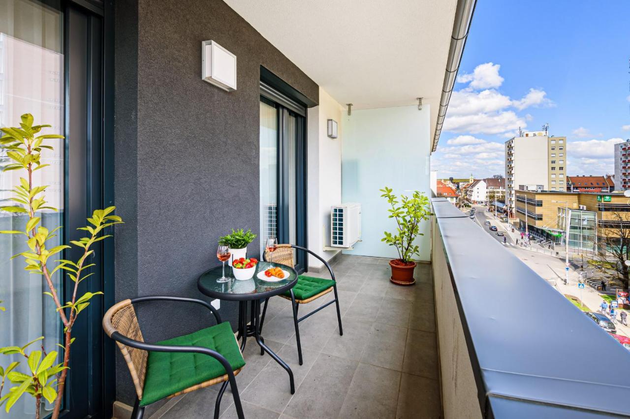 Teleki40 Apartman Gyor Central, Free Parking, Terrace Exterior photo